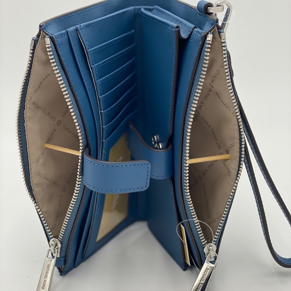 MICHAEL KORS LARGE DOUBLE ZIP WRISTLET WAllet Teal Color - Picture 11 of 16